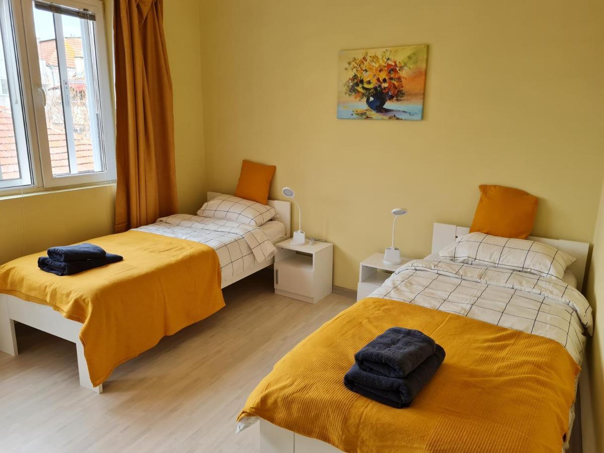 Spacious Apartment "Sunny Sofia" In The Heart Of Varna City Exteriör bild